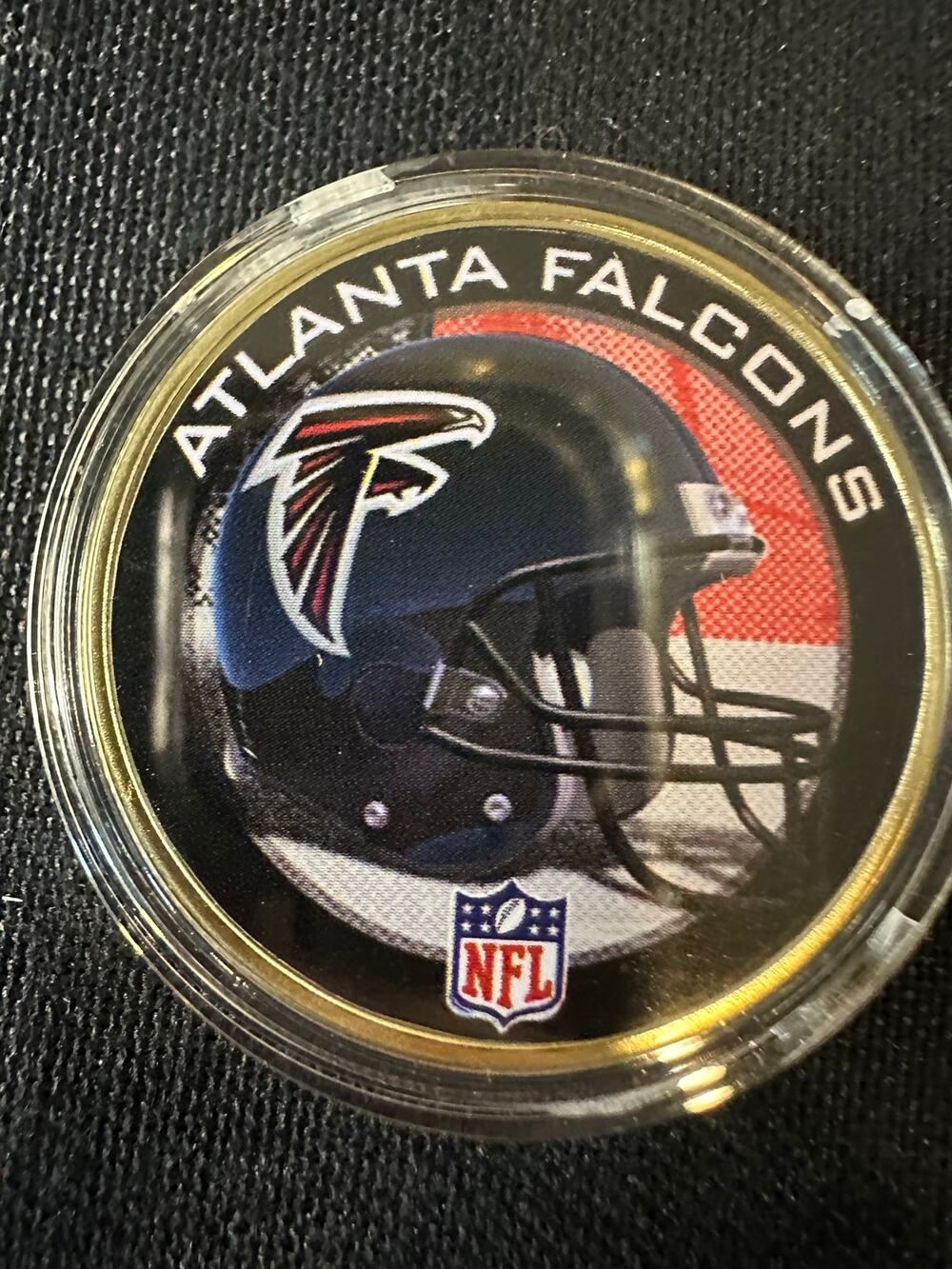 Atlanta Falcons Old School Style Helmet Collectible Coin Football Fan Gift